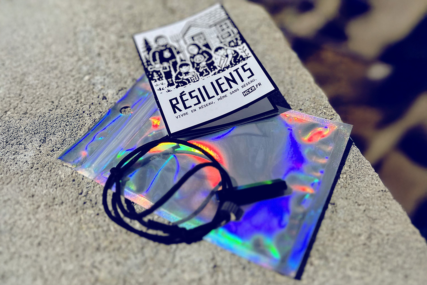 Le kit Résilients complet : livret, pochette et bracelet